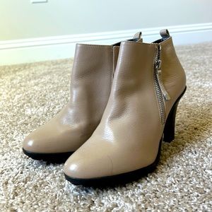 Tahari booties, size 7.5. Worn handful of times, almost new. pebbled leather.